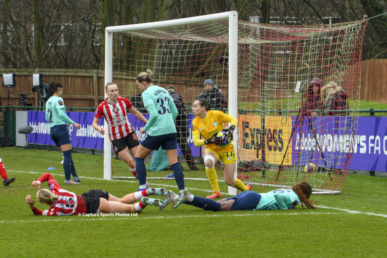 Eppleton Colliey stadium, Hetton-le-hole: January, 17 2026: Sunderland's Rhiannon Roberts (bottom left) sees her chance saved by London City Lionesses goalkeeper Elene Lete (right) her first game as First Team Coach for London City Lionesses v Sunderland in the Adobe Women''s FA Cup.